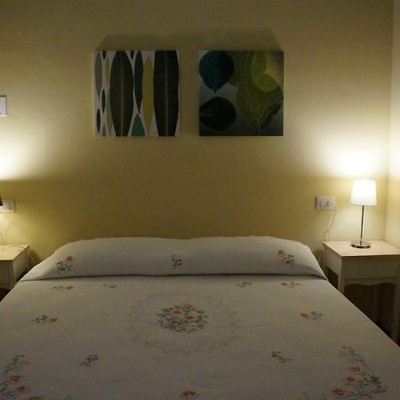 Il Vicolo 48 Bed & Breakfast Pesaro Ngoại thất bức ảnh