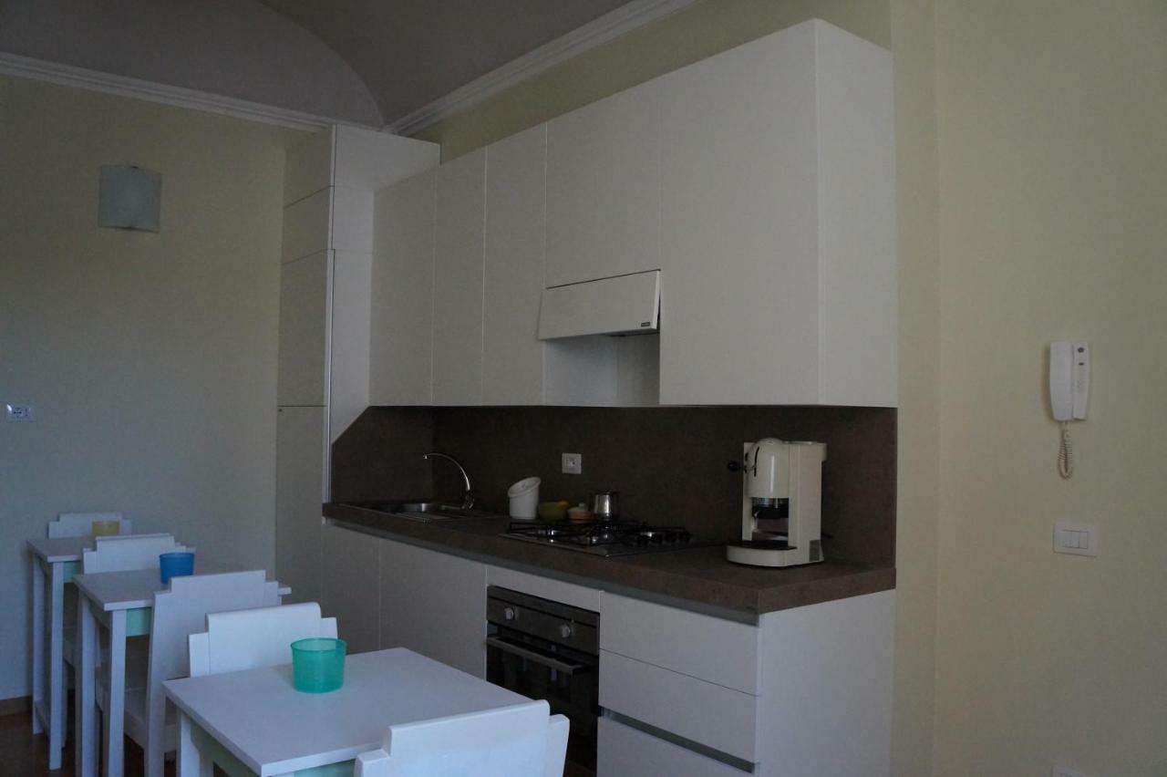 Il Vicolo 48 Bed & Breakfast Pesaro Ngoại thất bức ảnh
