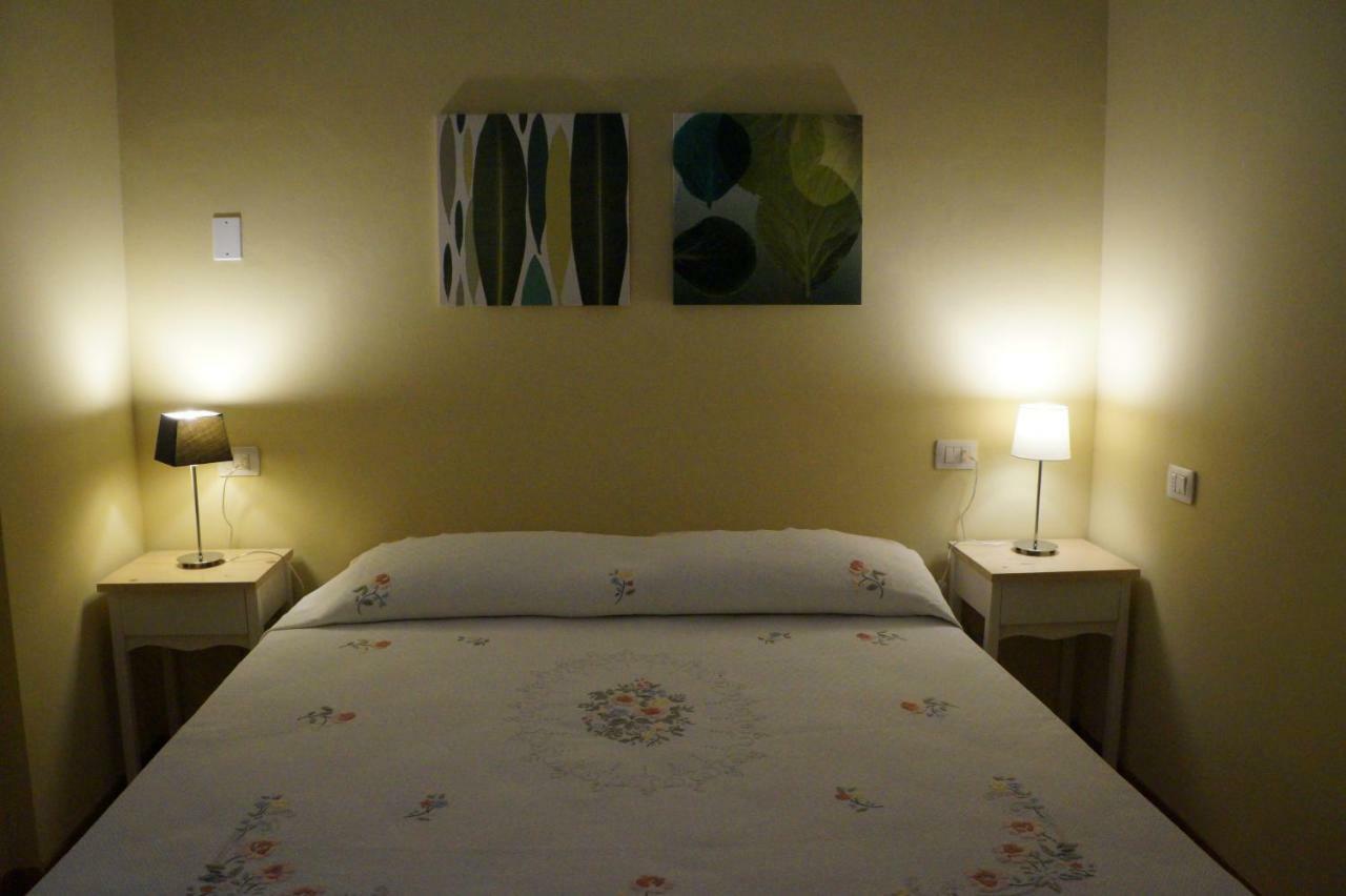 Il Vicolo 48 Bed & Breakfast Pesaro Ngoại thất bức ảnh