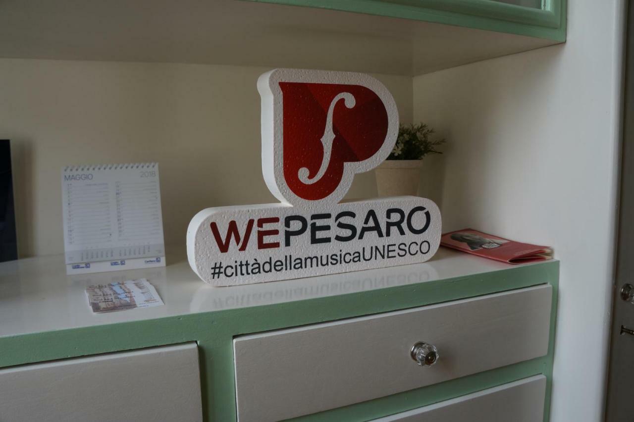 Il Vicolo 48 Bed & Breakfast Pesaro Ngoại thất bức ảnh