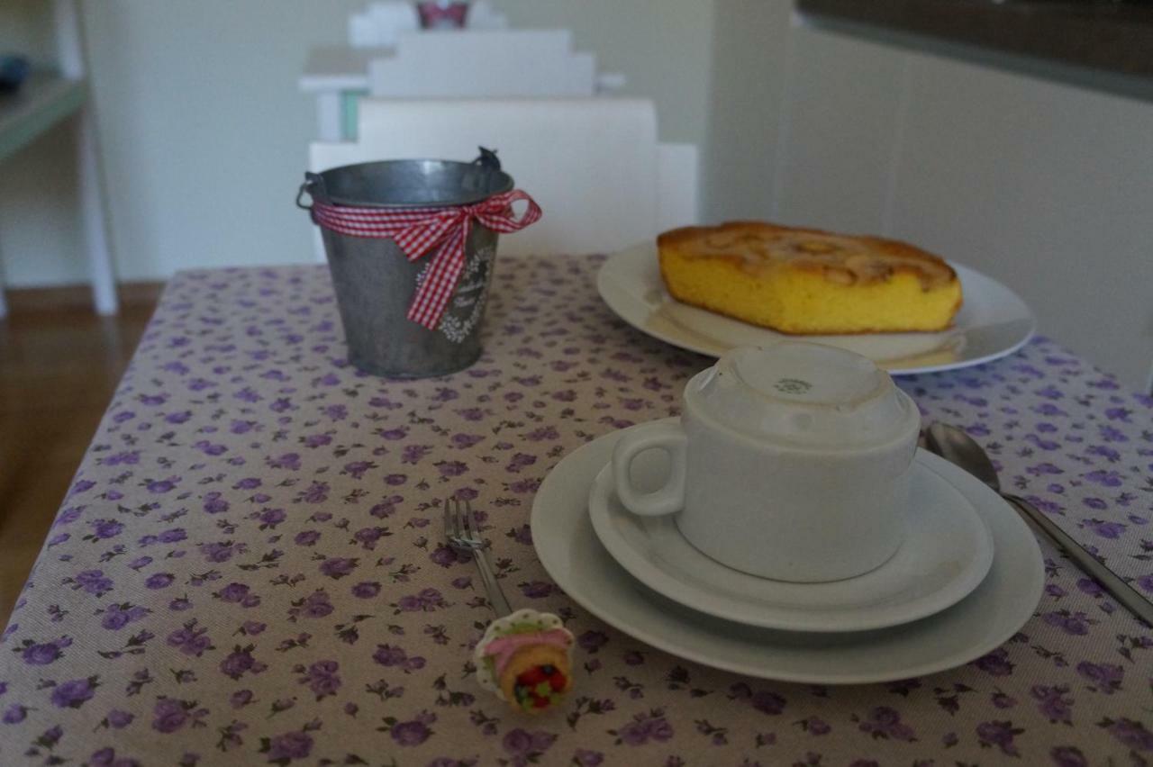 Il Vicolo 48 Bed & Breakfast Pesaro Ngoại thất bức ảnh