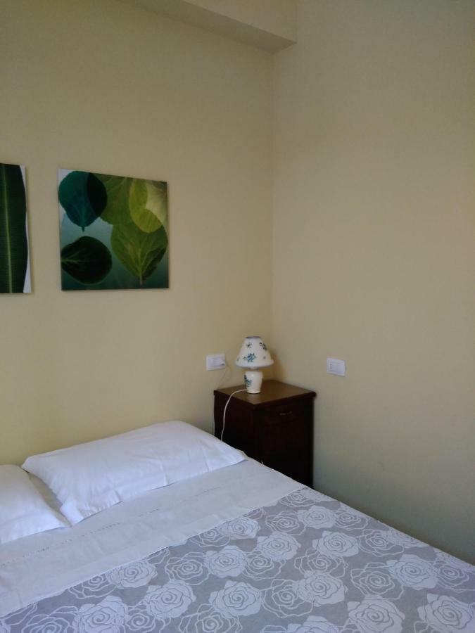 Il Vicolo 48 Bed & Breakfast Pesaro Ngoại thất bức ảnh