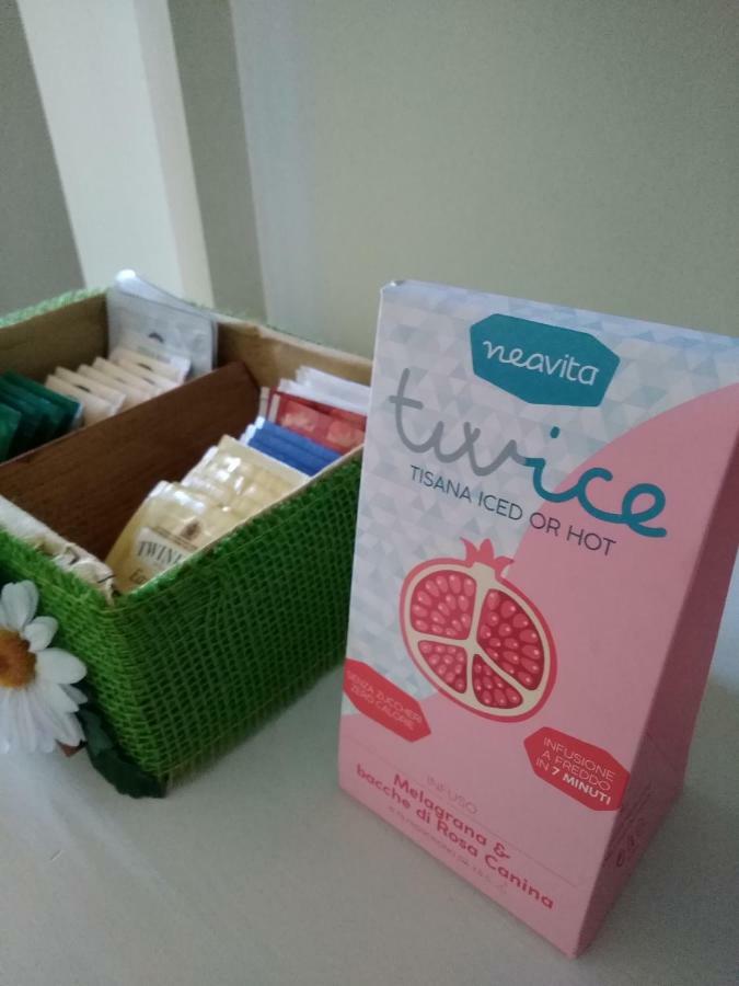 Il Vicolo 48 Bed & Breakfast Pesaro Ngoại thất bức ảnh