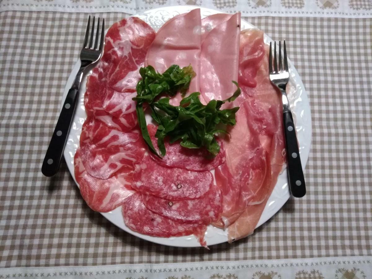Il Vicolo 48 Bed & Breakfast Pesaro Ngoại thất bức ảnh