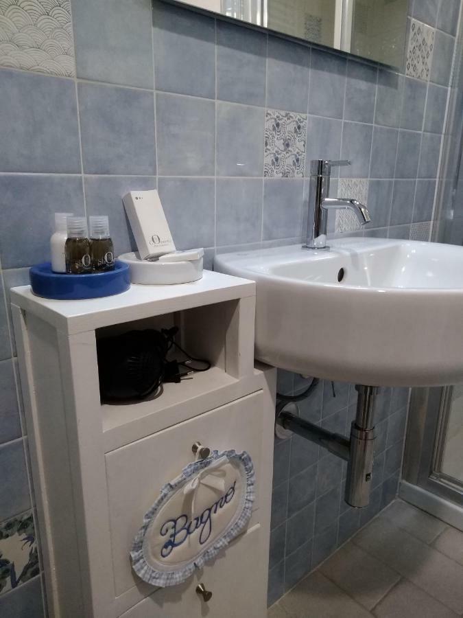 Il Vicolo 48 Bed & Breakfast Pesaro Ngoại thất bức ảnh