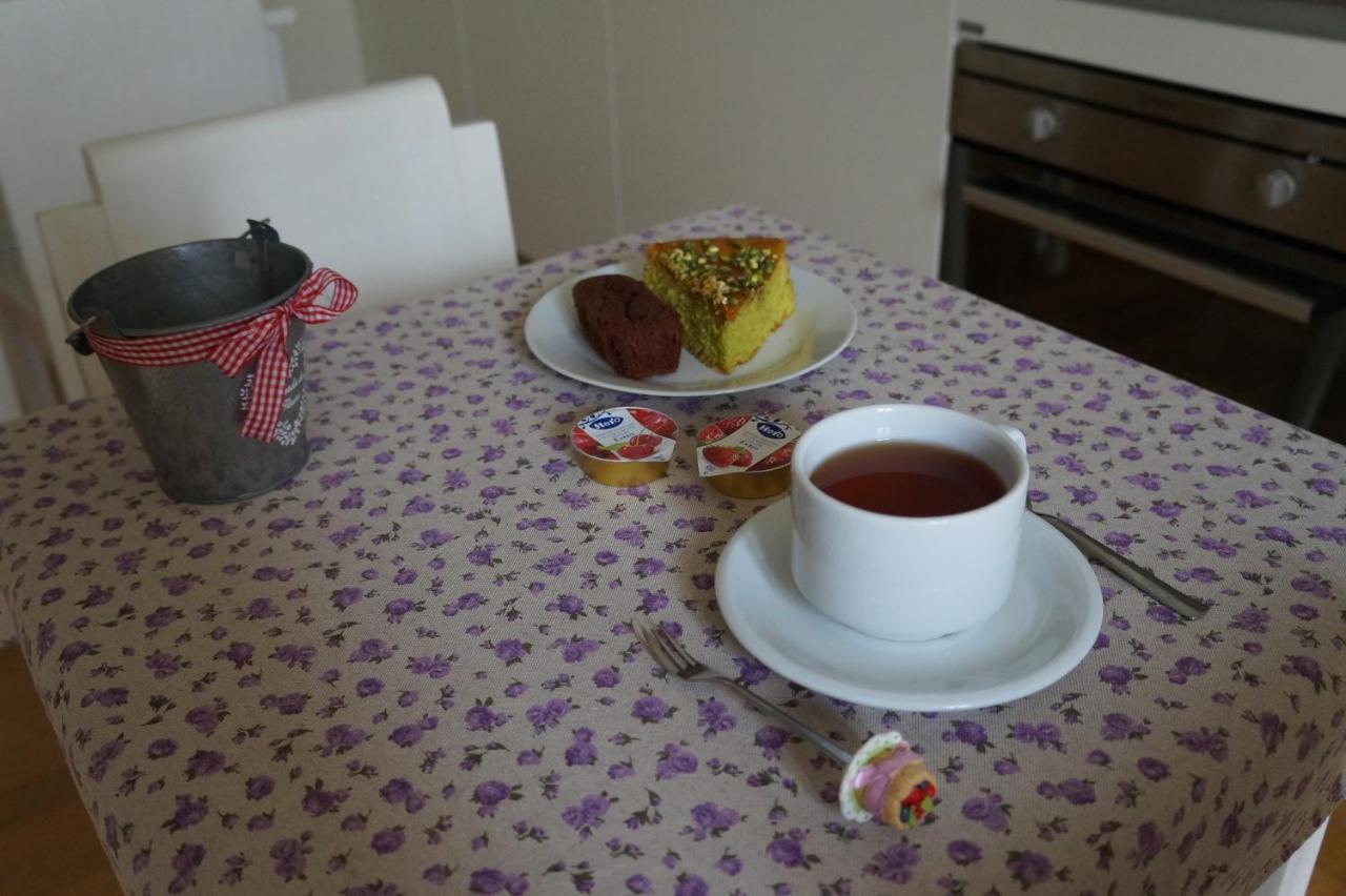 Il Vicolo 48 Bed & Breakfast Pesaro Ngoại thất bức ảnh