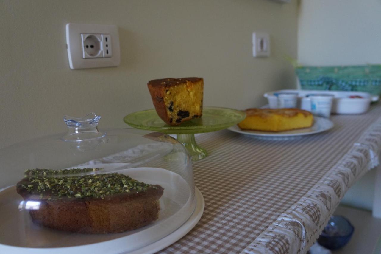 Il Vicolo 48 Bed & Breakfast Pesaro Ngoại thất bức ảnh